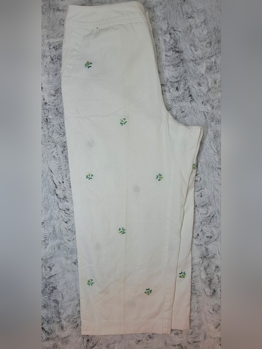 Kate Hill White Coastal Embroidered Tropical Fish Capri Pants Size 12P